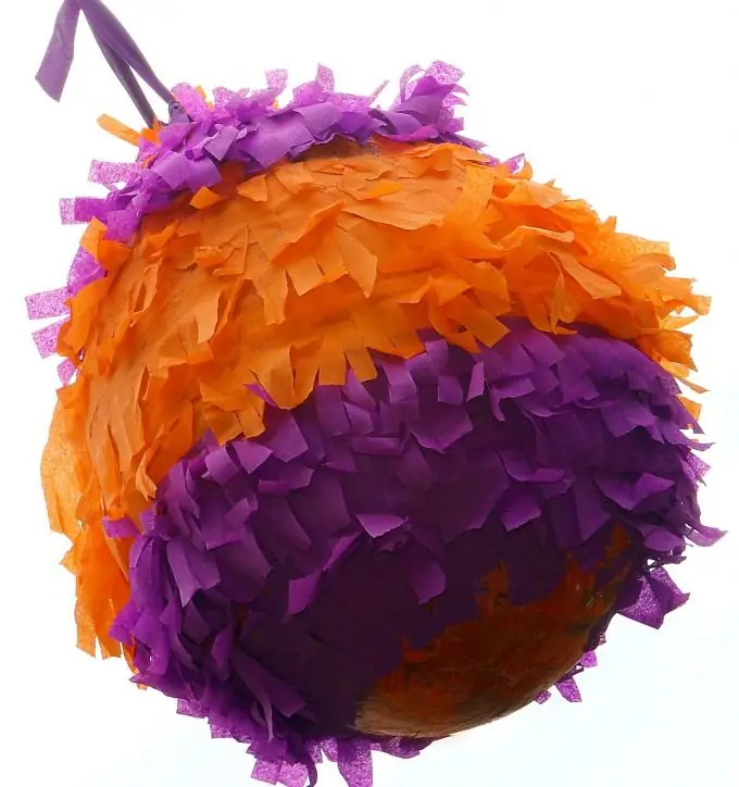 How to make a piñata for the holiday