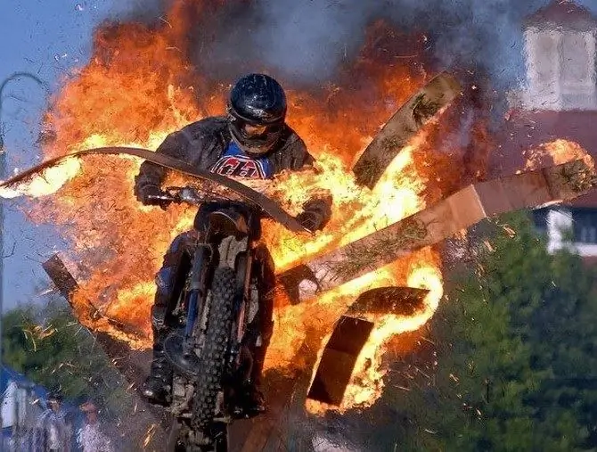 Bagaimana untuk menjadi stuntman