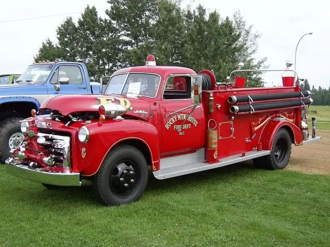 Cum se face un model de camion de pompieri