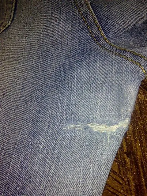 How to mend a hole in jeans