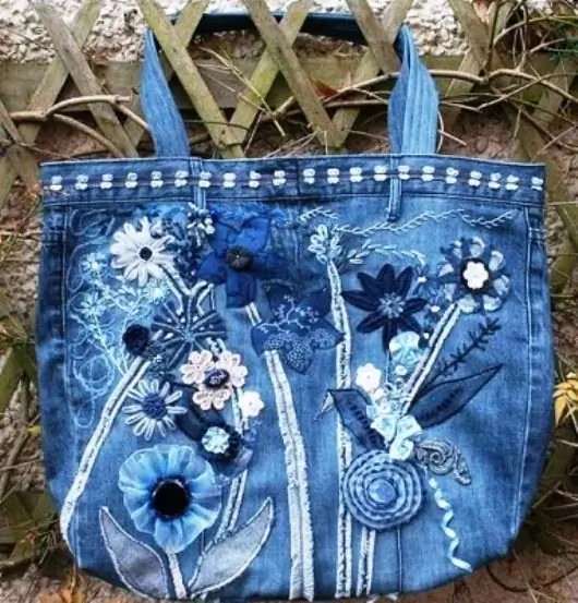 How to decorate a denim bag with your own hands