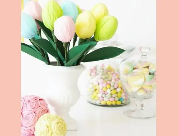 DIY kinder surprise tulips