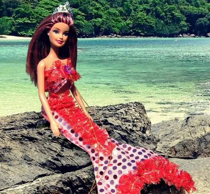 The mermaid costume can be sewn or knitted