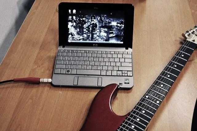 How to play electric guitar through a computer