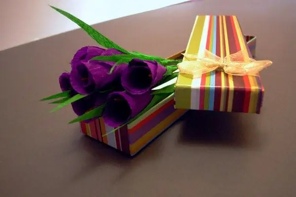 Why flowers are presented in a package